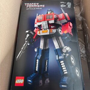 LEGO Transformers Optimus Prime Set - Red, Blue, Black